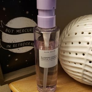 Glow Recipe Blueberry Bounce Gentle Cleanser